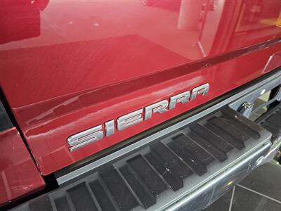 2017 GMC Sierra 1500 SLT CREW CAB4X4/Z71   - Photo 34 - Hamilton, OH 45015