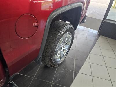 2017 GMC Sierra 1500 SLT CREW CAB4X4/Z71   - Photo 40 - Hamilton, OH 45015
