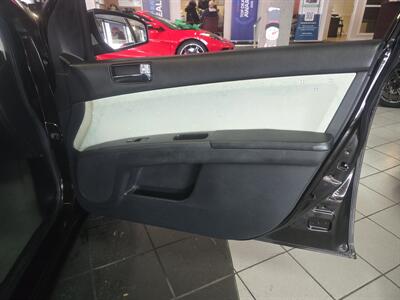 2010 Nissan Sentra 2.0   - Photo 12 - Hamilton, OH 45015