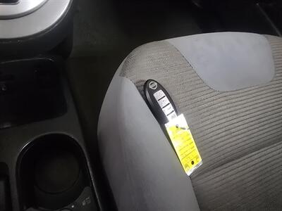 2010 Nissan Sentra 2.0   - Photo 18 - Hamilton, OH 45015