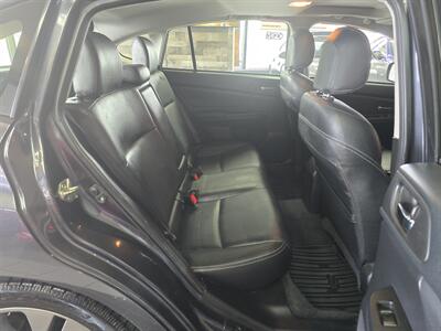 2013 Subaru Impreza 2.0i Sport Limited 4DR WAGON AWD   - Photo 16 - Hamilton, OH 45015