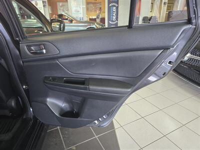 2013 Subaru Impreza 2.0i Sport Limited 4DR WAGON AWD   - Photo 15 - Hamilton, OH 45015