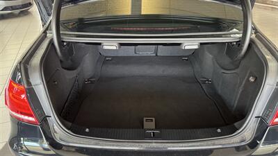 2015 Mercedes-Benz E 350 4MATIC   - Photo 30 - Hamilton, OH 45015