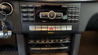 2015 Mercedes-Benz E 350 4MATIC   - Photo 18 - Hamilton, OH 45015