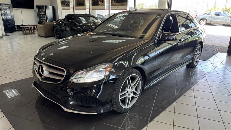 2015 Mercedes-Benz E 350 4MATIC   - Photo 1 - Hamilton, OH 45015