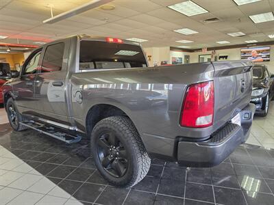 2019 RAM 1500 Express-CREW CAB-4X4-V6   - Photo 7 - Hamilton, OH 45015