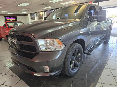 2019 RAM 1500 Express-CREW CAB-4X4-V6   - Photo 1 - Hamilton, OH 45015