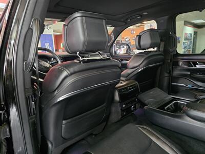 2024 Jeep Grand Wagoneer L Base 4DR SUV AWD - Photo 11 - Hamilton, OH 45015
