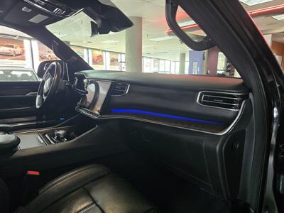 2024 Jeep Grand Wagoneer L Base 4DR SUV AWD - Photo 16 - Hamilton, OH 45015
