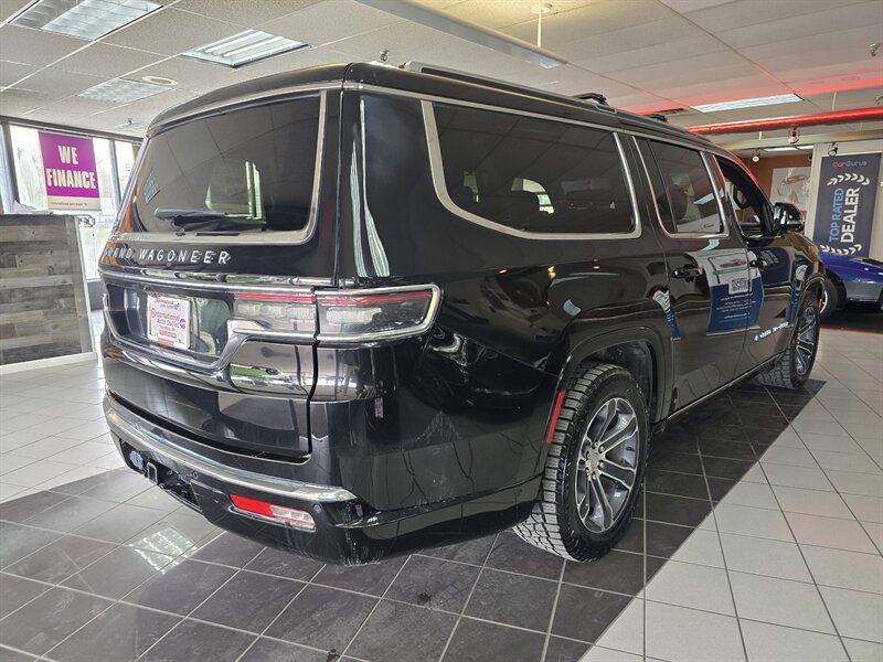 2024 Jeep Grand Wagoneer L Base 4DR SUV AWD - Photo 4 - Hamilton, OH 45015