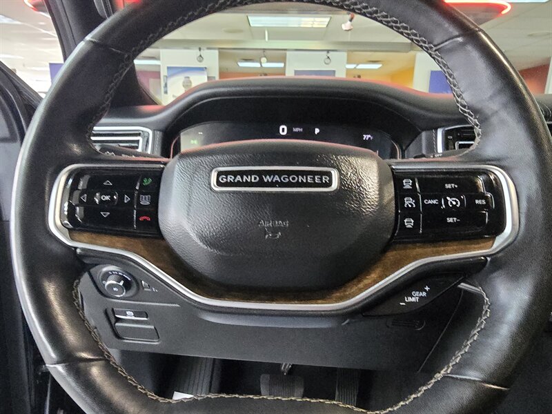 2024 Jeep Grand Wagoneer L Base 4DR SUV AWD - Photo 34 - Hamilton, OH 45015