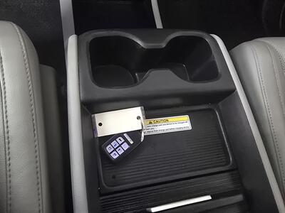 2019 Honda Odyssey Elite 4DR MINI-VAN   - Photo 17 - Hamilton, OH 45015