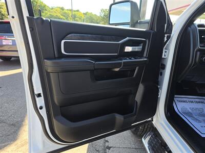 2024 RAM 3500 Big Horn   - Photo 13 - Hamilton, OH 45015