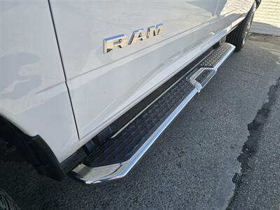 2024 RAM 3500 Big Horn   - Photo 25 - Hamilton, OH 45015