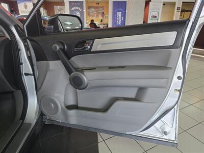 2010 Honda CR-V EX- 4DR SUV AWD - Photo 12 - Hamilton, OH 45015