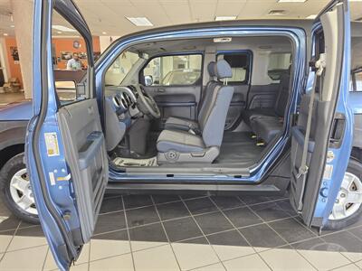 2006 Honda Element LX 4dr SUV   - Photo 13 - Hamilton, OH 45015