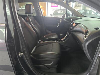 2019 Chevrolet Trax LT4DR CROSSOVER   - Photo 14 - Hamilton, OH 45015