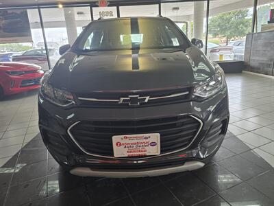 2019 Chevrolet Trax LT4DR CROSSOVER   - Photo 2 - Hamilton, OH 45015