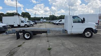 2011 Ford E-450 - Photo 3 - Hamilton, OH 45015