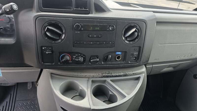 2011 Ford E-450 - Photo 14 - Hamilton, OH 45015