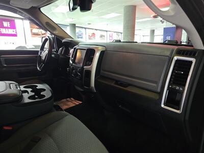 2017 RAM 1500 Big Horn   - Photo 13 - Hamilton, OH 45015