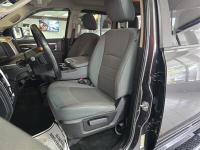 2017 RAM 1500 Big Horn   - Photo 9 - Hamilton, OH 45015