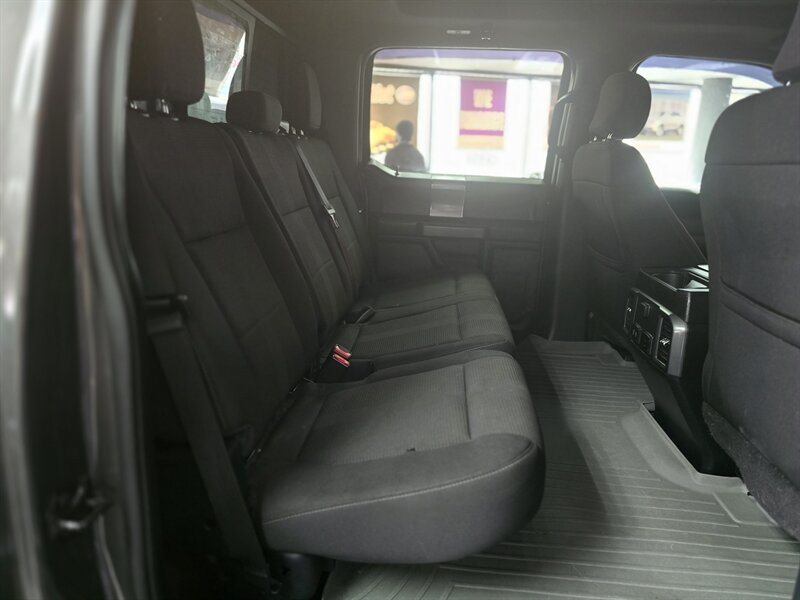 2017 Ford F-150 XLT 4DR SUPER CREW 4X4 - Photo 17 - Hamilton, OH 45015