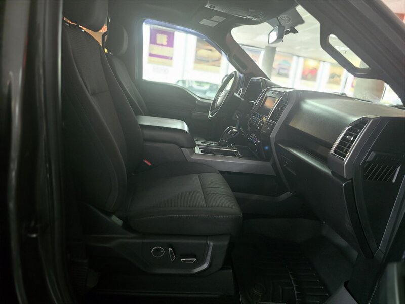 2017 Ford F-150 XLT 4DR SUPER CREW 4X4 - Photo 14 - Hamilton, OH 45015