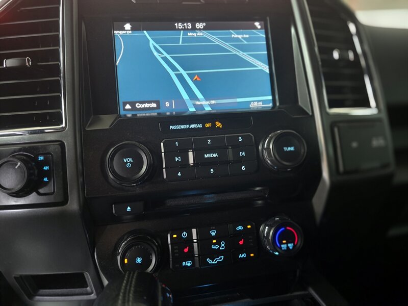 2017 Ford F-150 XLT 4DR SUPER CREW 4X4 - Photo 28 - Hamilton, OH 45015