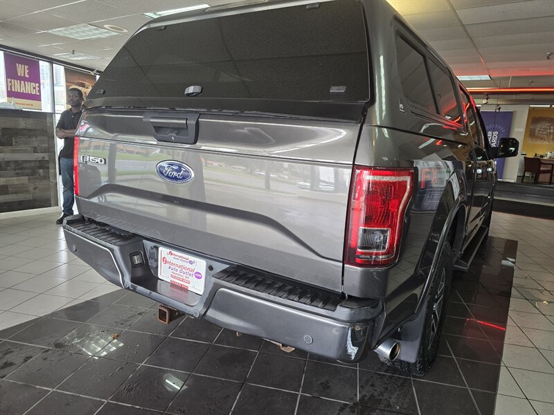 2017 Ford F-150 XLT 4DR SUPER CREW 4X4 - Photo 4 - Hamilton, OH 45015