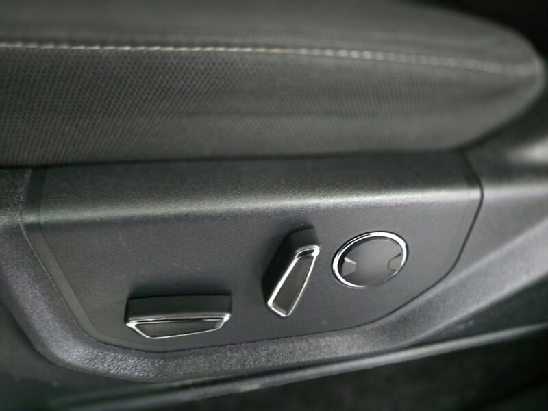 2017 Ford F-150 XLT 4DR SUPER CREW 4X4 - Photo 19 - Hamilton, OH 45015