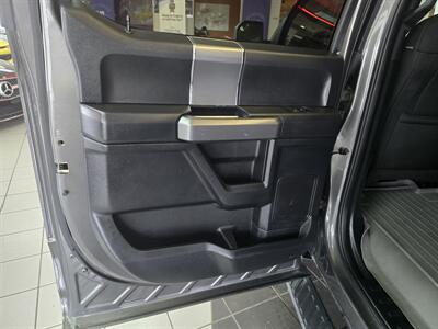 2017 Ford F-150 XLT 4DR SUPER CREW 4X4 - Photo 9 - Hamilton, OH 45015
