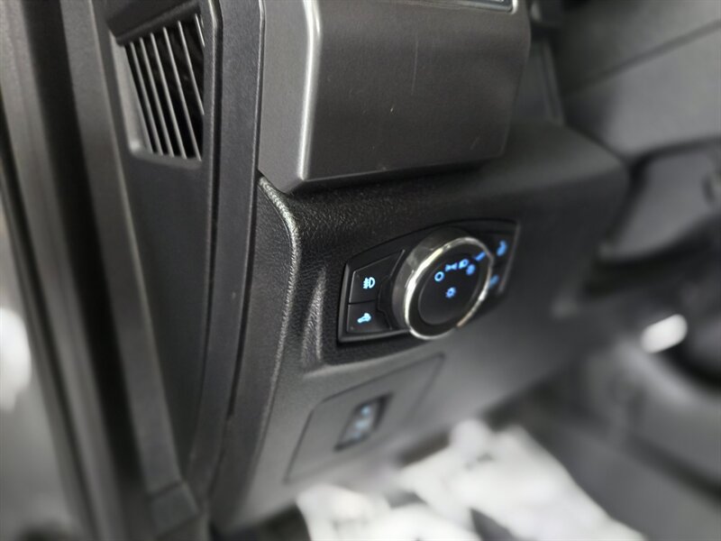 2017 Ford F-150 XLT 4DR SUPER CREW 4X4 - Photo 20 - Hamilton, OH 45015