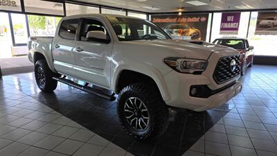 2020 Toyota Tacoma TRD Sport   - Photo 4 - Hamilton, OH 45015