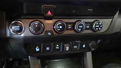 2020 Toyota Tacoma TRD Sport   - Photo 18 - Hamilton, OH 45015