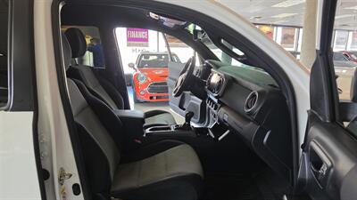 2020 Toyota Tacoma TRD Sport   - Photo 25 - Hamilton, OH 45015