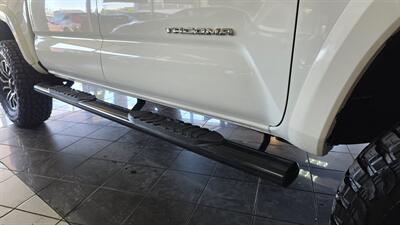2020 Toyota Tacoma TRD Sport   - Photo 37 - Hamilton, OH 45015