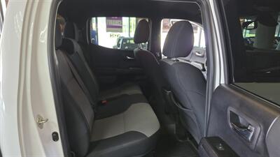 2020 Toyota Tacoma TRD Sport   - Photo 23 - Hamilton, OH 45015