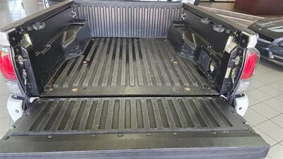 2020 Toyota Tacoma TRD Sport   - Photo 29 - Hamilton, OH 45015
