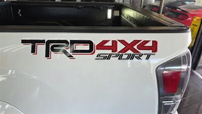 2020 Toyota Tacoma TRD Sport   - Photo 35 - Hamilton, OH 45015