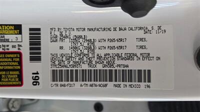 2020 Toyota Tacoma TRD Sport 4DR CREW CAB 4X4   - Photo 39 - Hamilton, OH 45015