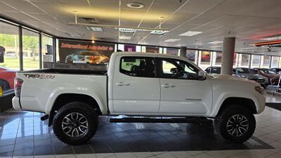 2020 Toyota Tacoma TRD Sport   - Photo 5 - Hamilton, OH 45015