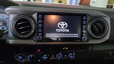 2020 Toyota Tacoma TRD Sport   - Photo 16 - Hamilton, OH 45015