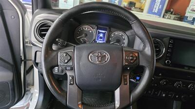 2020 Toyota Tacoma TRD Sport   - Photo 15 - Hamilton, OH 45015