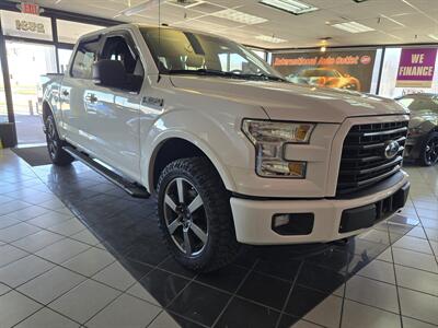 2016 Ford F-150 XLT SUPER CREW 4X4 - Photo 3 - Hamilton, OH 45015