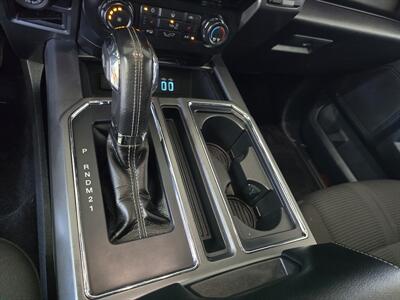 2016 Ford F-150 XLT SUPER CREW 4X4 - Photo 19 - Hamilton, OH 45015