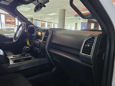 2016 Ford F-150 XLT SUPER CREW 4X4 - Photo 14 - Hamilton, OH 45015