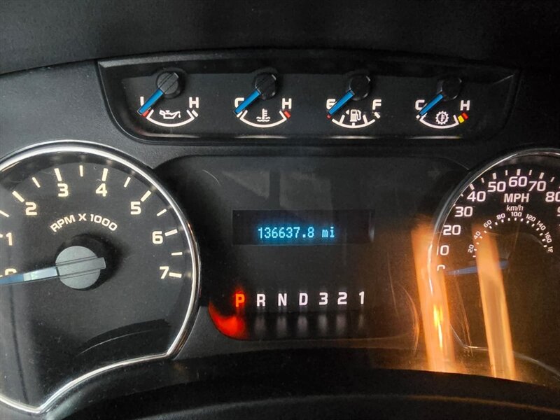 2013 Ford F-150 XLT SUPER CREW 4X4 - Photo 9 - Hamilton, OH 45015