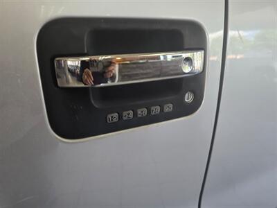 2013 Ford F-150 XLT SUPER CREW 4X4 - Photo 29 - Hamilton, OH 45015