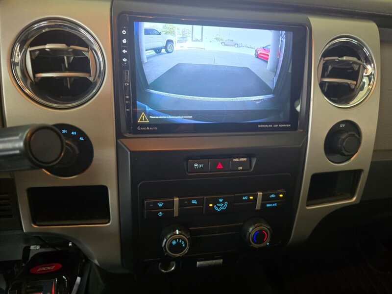 2013 Ford F-150 XLT SUPER CREW 4X4 - Photo 16 - Hamilton, OH 45015